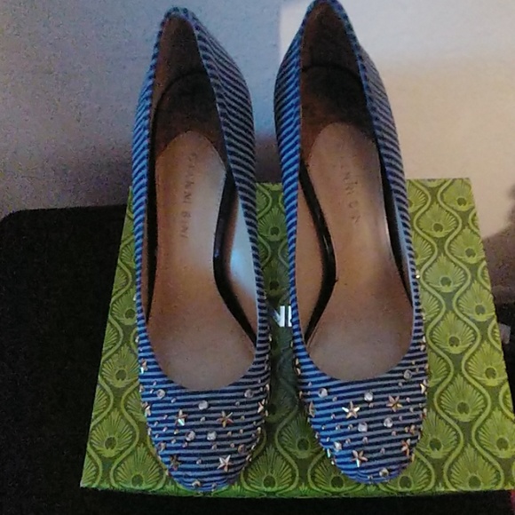 Navy/White High Heels - Picture 2 of 2